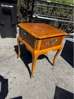 Vintage Italian walnut end table