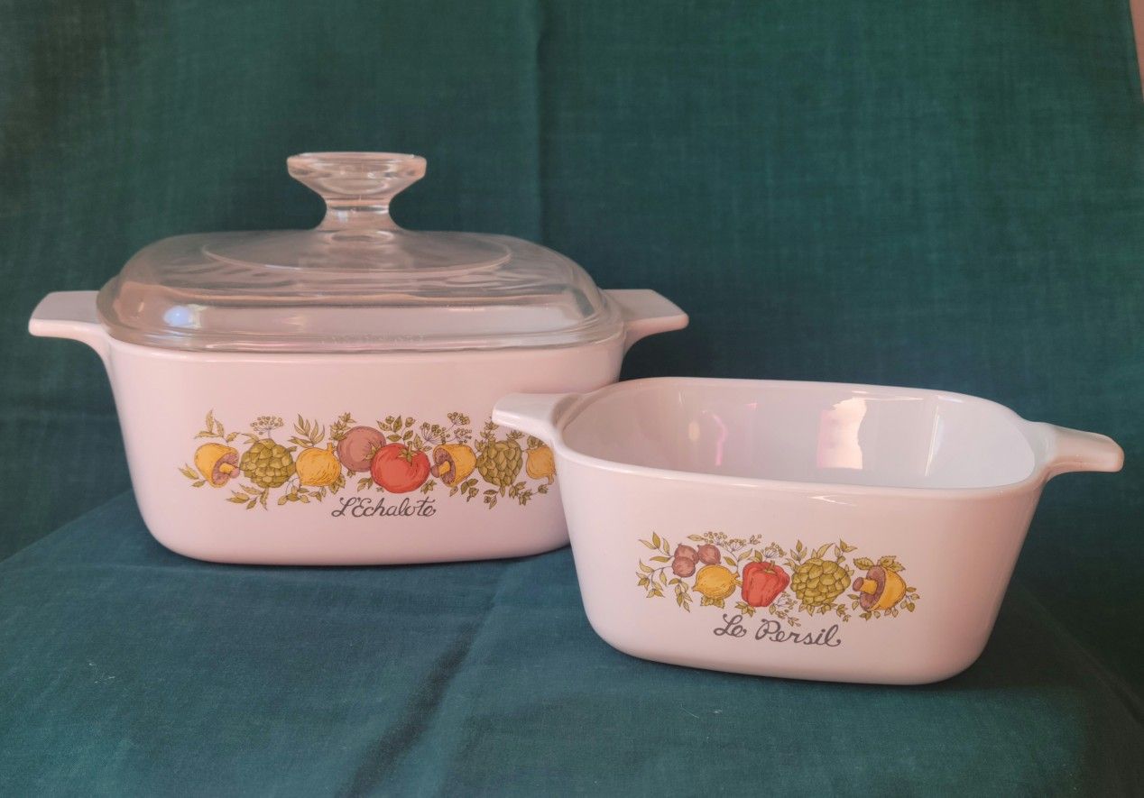Vintage 1970's CorningWare Spice Of Life L'Echolate 1.5Qt Casserole Dish W/Pyrex Lid & Le Persil 2.75Cup Petite Baking Dish