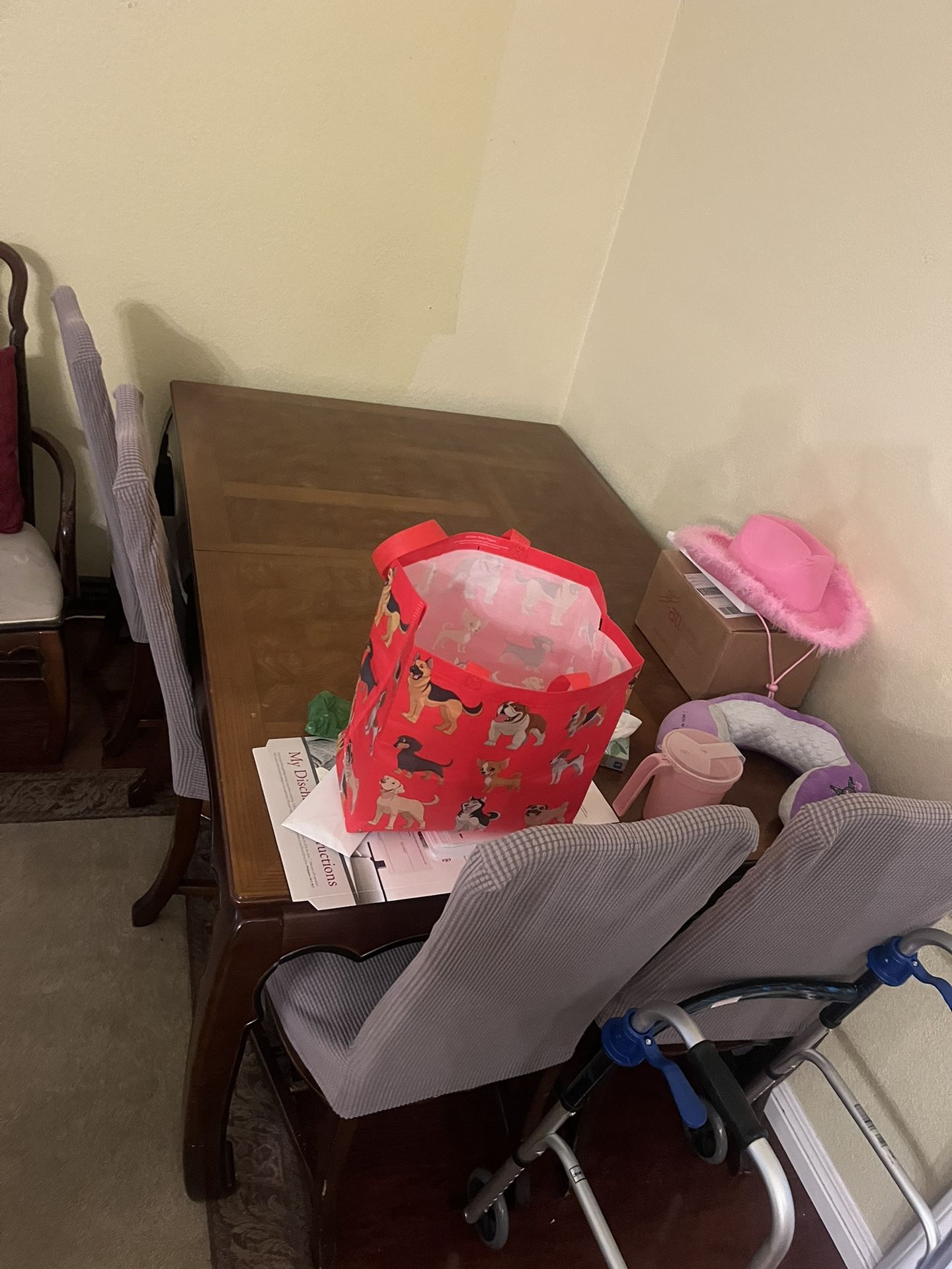 Dining Table + 6 Chairs