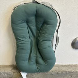 Moss Green Snuggle Me Infant Lounger