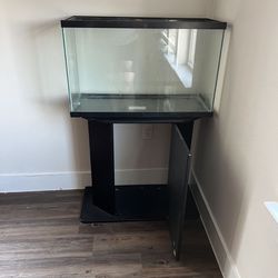 Aquarium tank