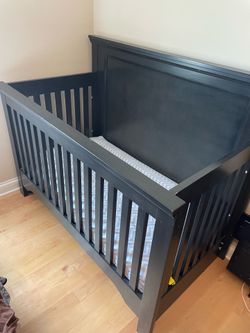 Crib with mattress