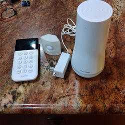 Simplisafe Base Station and keypad.