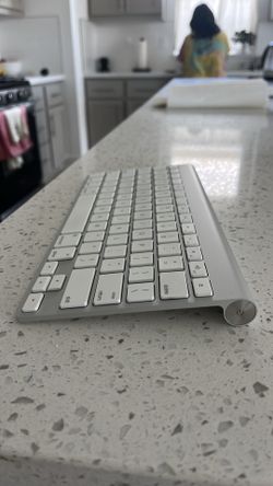Apple keyboard