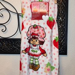 Strawberry Shortcake Throw Blanket ( Read Description) 