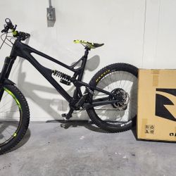 27.5 Full Carbon Intense Tracer W/dvo Suspension 