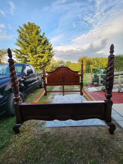 King Antique 4 Poster Bedroom Suite