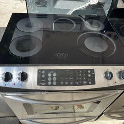 Frigidaire Stove 