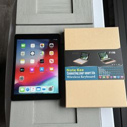 Apple iPad Air Tablet Bundle 