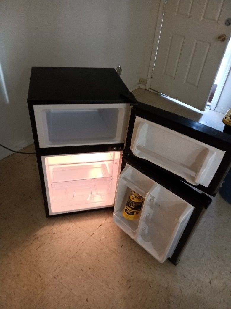 Insignia Mini Fridge With Freezer For sale