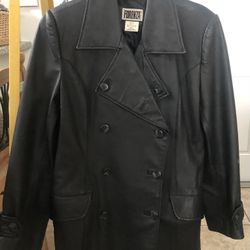 Size 6 Forenza Woman’s Black Leather Jacket