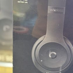 Brand New Beats Solo 3  ⌚️📷📱🔥on Sale 🔥📷⌚️📱