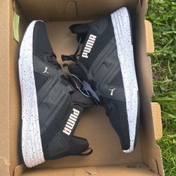 Womens Puma Softfoam Tenis Shoes US 8.5