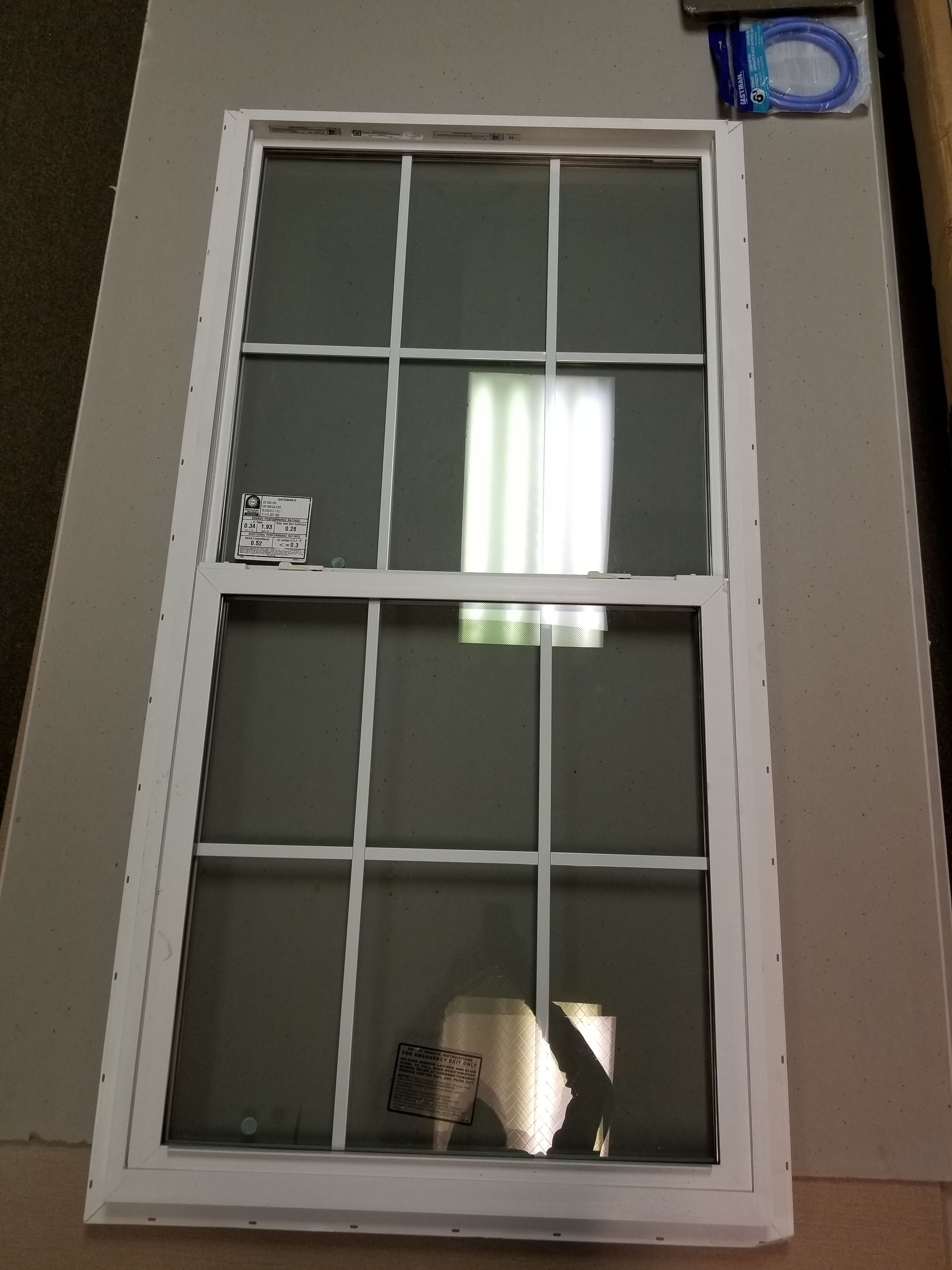 9750 Single Hung Window