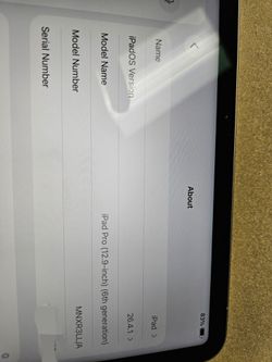 Ipad pro 12.9 gen 6 M2 wifi 256 with magic keyboard and pencil