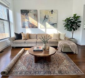 POTTERY BARN 3- PIECE SECTIONAL (FREE DELIVERY) (CLIFTON HEIGHTS PA 19018)