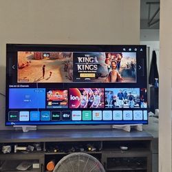77 Inch OLED LG C1 Smart TV 4K UHD with 120 Hz refresh rate in perfect condition