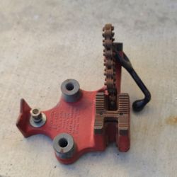 Screw bench chain vise Rigid BC-410 1/8" - 4" Pipe Presa de Cadena para pipas de 1/8"  - 4"