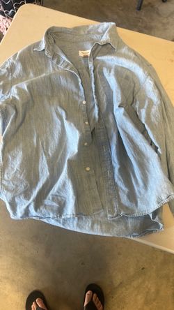 American eagle button up