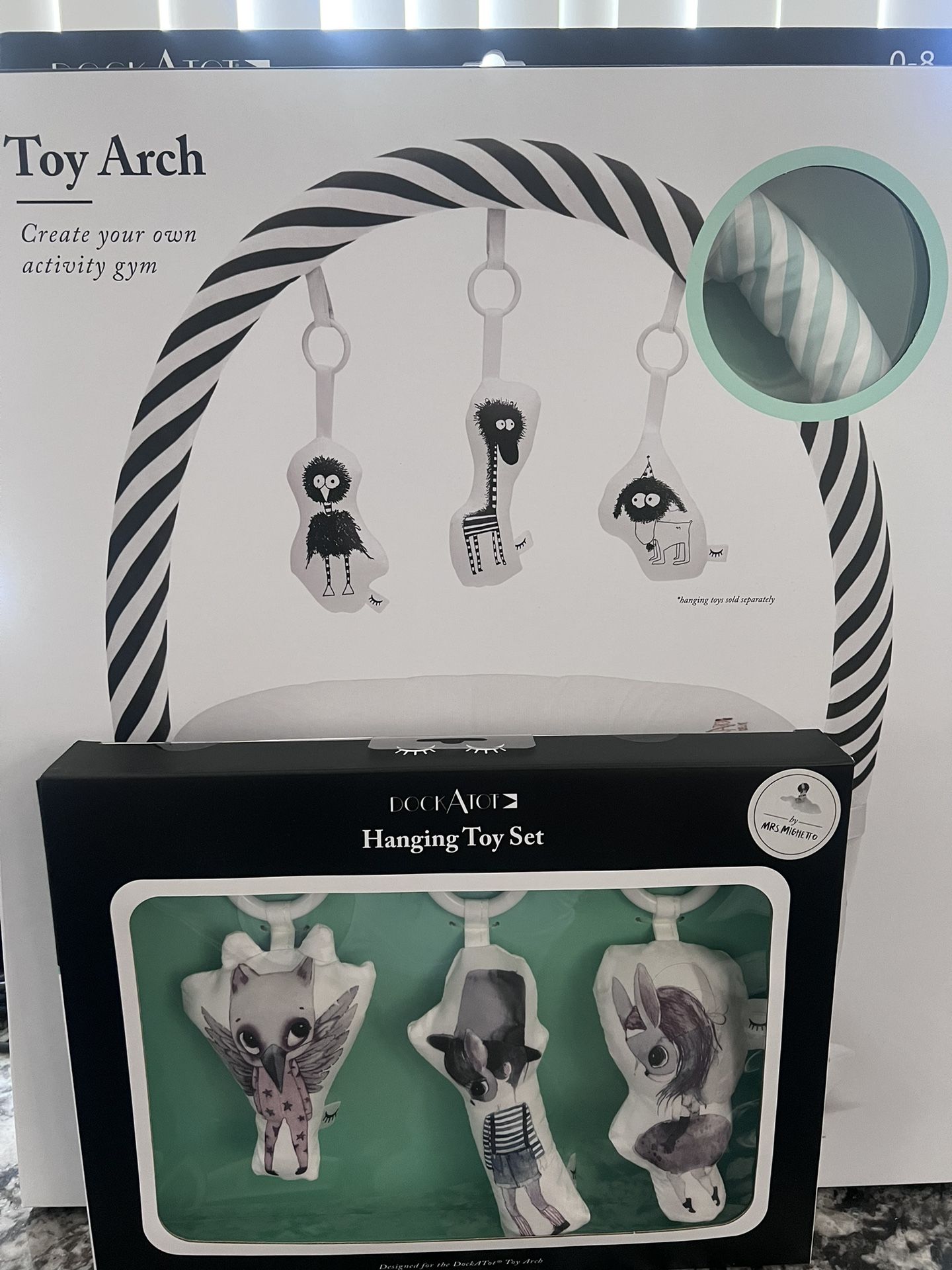 Dock a Tot Toy Arch and Mrs. Mighetto Hanging Toy Set