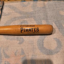 Vintage MLB: Pittsburgh Pirates 18" Souvenir Bat