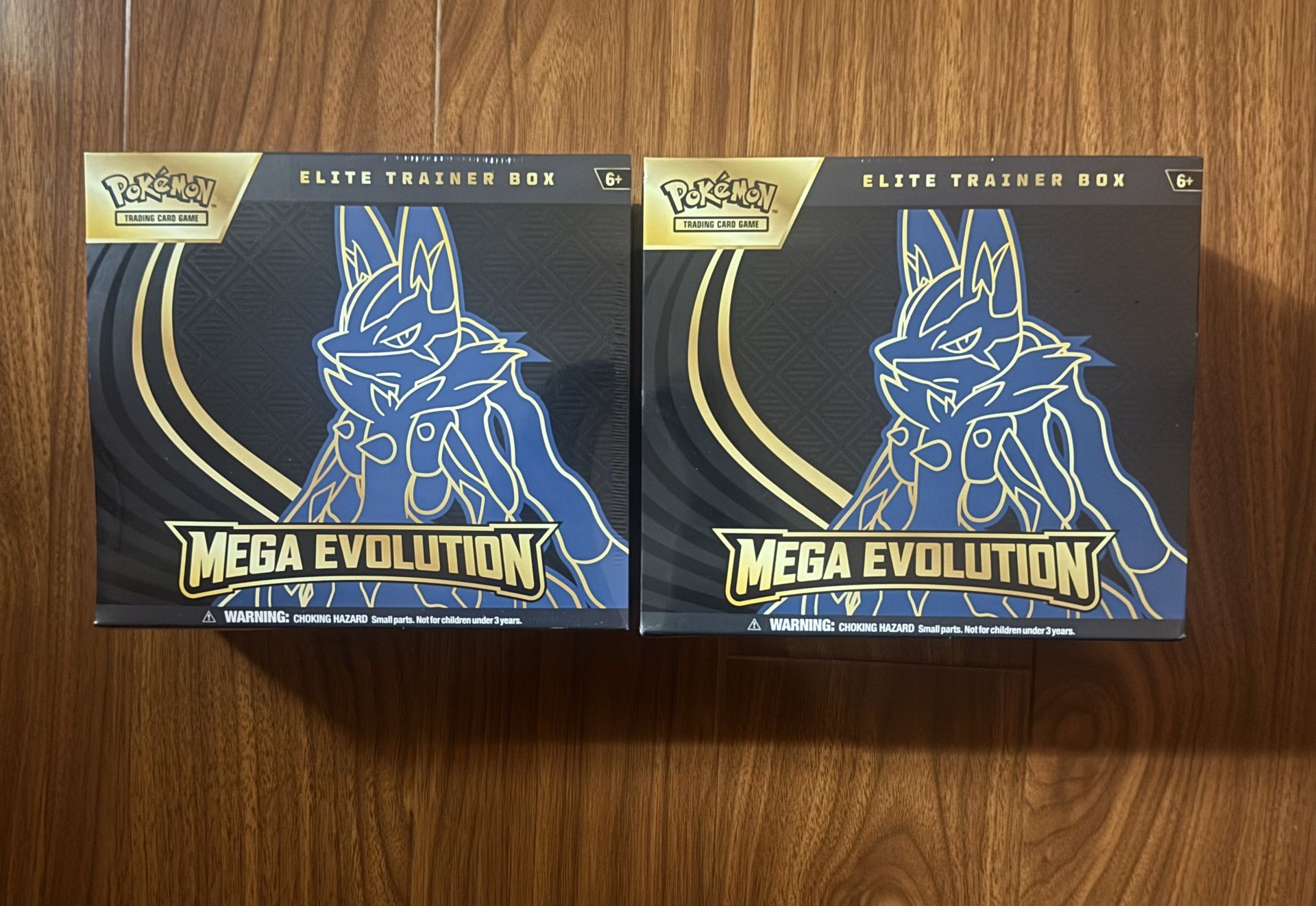 Mega Lucario Elite Trainer Box