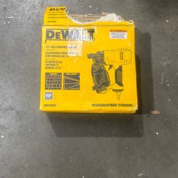 DeWalt 20V MAX Brushless 15 Degree Cordless Coil Battery Powered Roofing Nailer with Tool-Free Nail Tray (Yellow and Black)