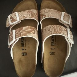 Birkenstock Arizona Size 9