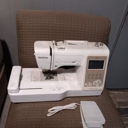 Brother SE625 Embroidery Sewing Machine