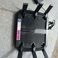 NETGEAR Nighthawk X6S Smart Wi-Fi Router