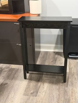 Narrow entryway table
