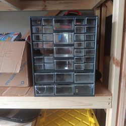 Screw Shelf Holder 