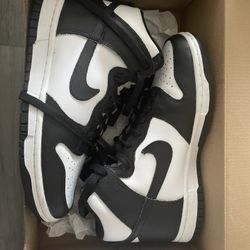Panda Dunks High Size 7