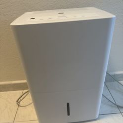 GE 50 pt / Day Dehumidifier 