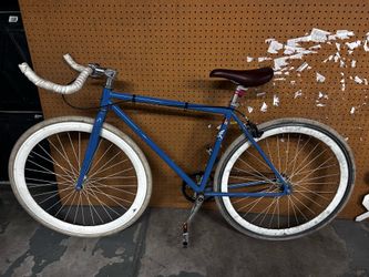 Single speed/ Fixie Bike (tire tube replacement needed)
