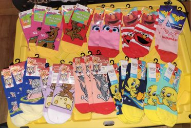 *NEW WOMEN ANKLE SOCKS  .75 Each