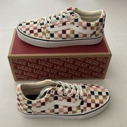 Vans Ward Women’s Shoe. Size: 9.5
