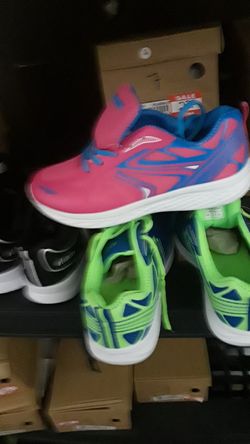 Tennis shoes women's 6 to 10US. Order one size above your size