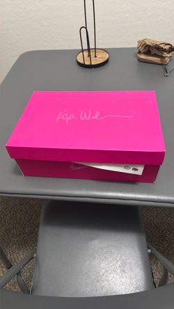 Nike Aja One