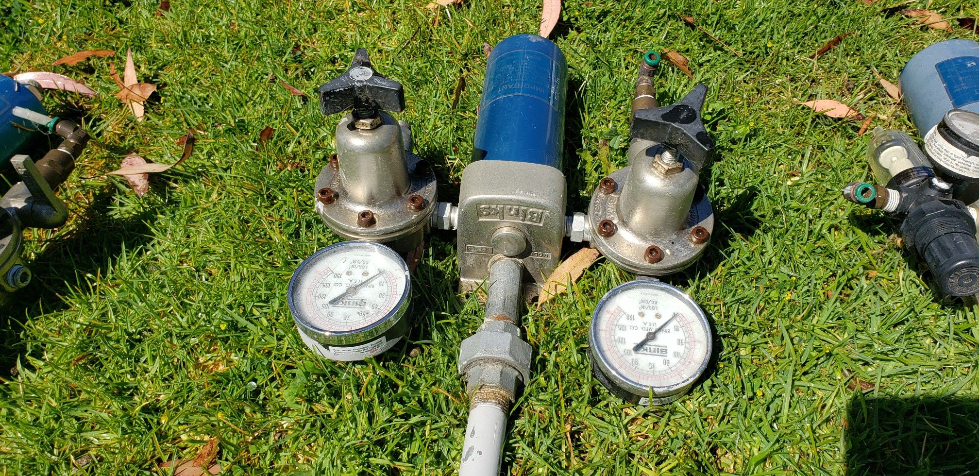 Binks Paint/Air Tool Manifold, Water Separator with Dual Regulators
