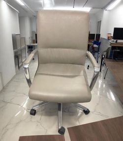 Bernhardt Design Rice Mid-Back Chairs – Open Box – From $600 📦 Florida