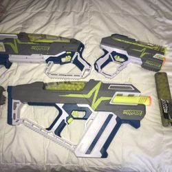 3 Nerf Blasters + Refill Rounds
