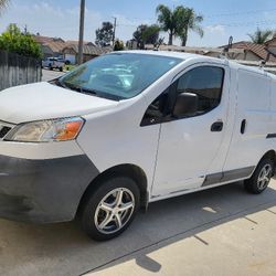 Nissan Nv 200