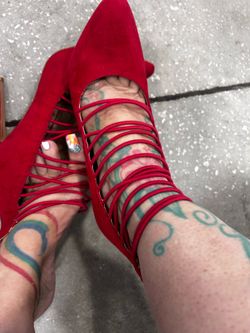 Size 7 1/2 red strappy stiletto pumps