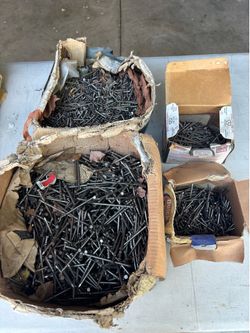 4 Boxes Bulk Construction Nails – Thousands of Assorted Nails