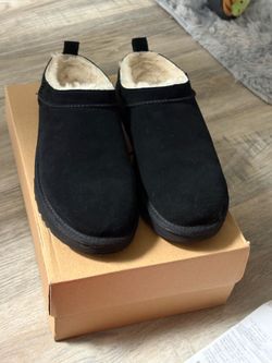Uggs slippers