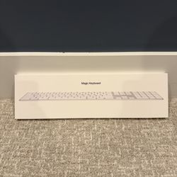 Magic Keyboard with Numeric Keypad - US English - BRAND NEW