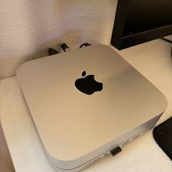 Mac Mini M1 w/ 34 Inch Gaming Monitor 