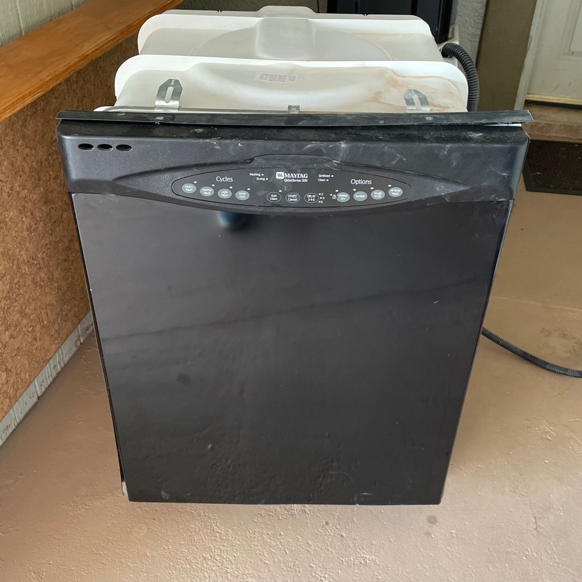 Free For Parts Maytag quiet series 300 dishwasher for Sale in Phoenix