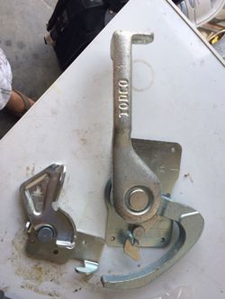 Todco roll up door latch